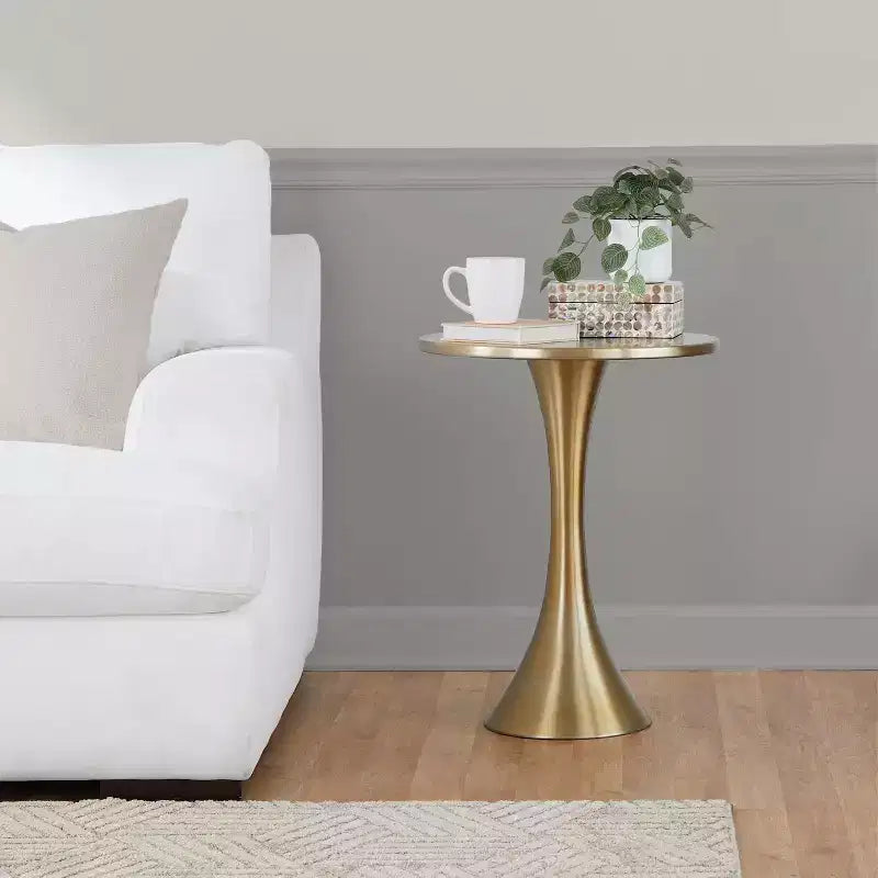 LumiSource Lennox Metal Accent Table Gold