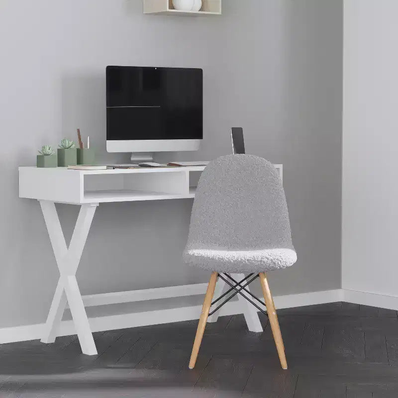 Merrick Lane Lyon Faux Shearling Accent Chair, Modern Accent Chair For Bedroom, Entryway, and Living Room