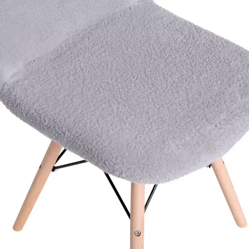 Merrick Lane Lyon Faux Shearling Accent Chair, Modern Accent Chair For Bedroom, Entryway, and Living Room
